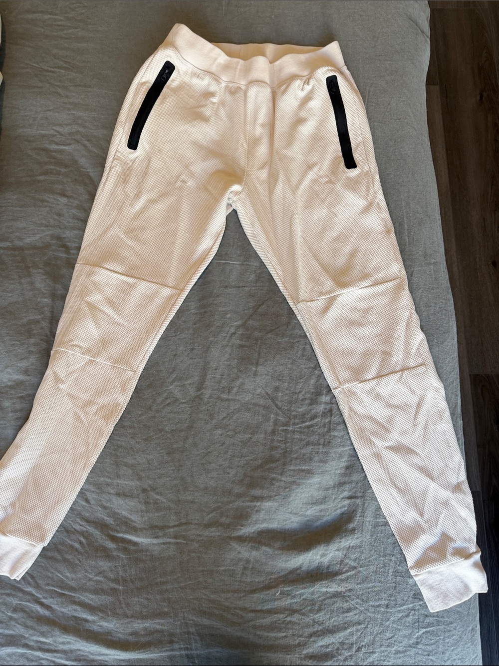 ALO RARE Yoga Cream Ribbed Waistband joggers